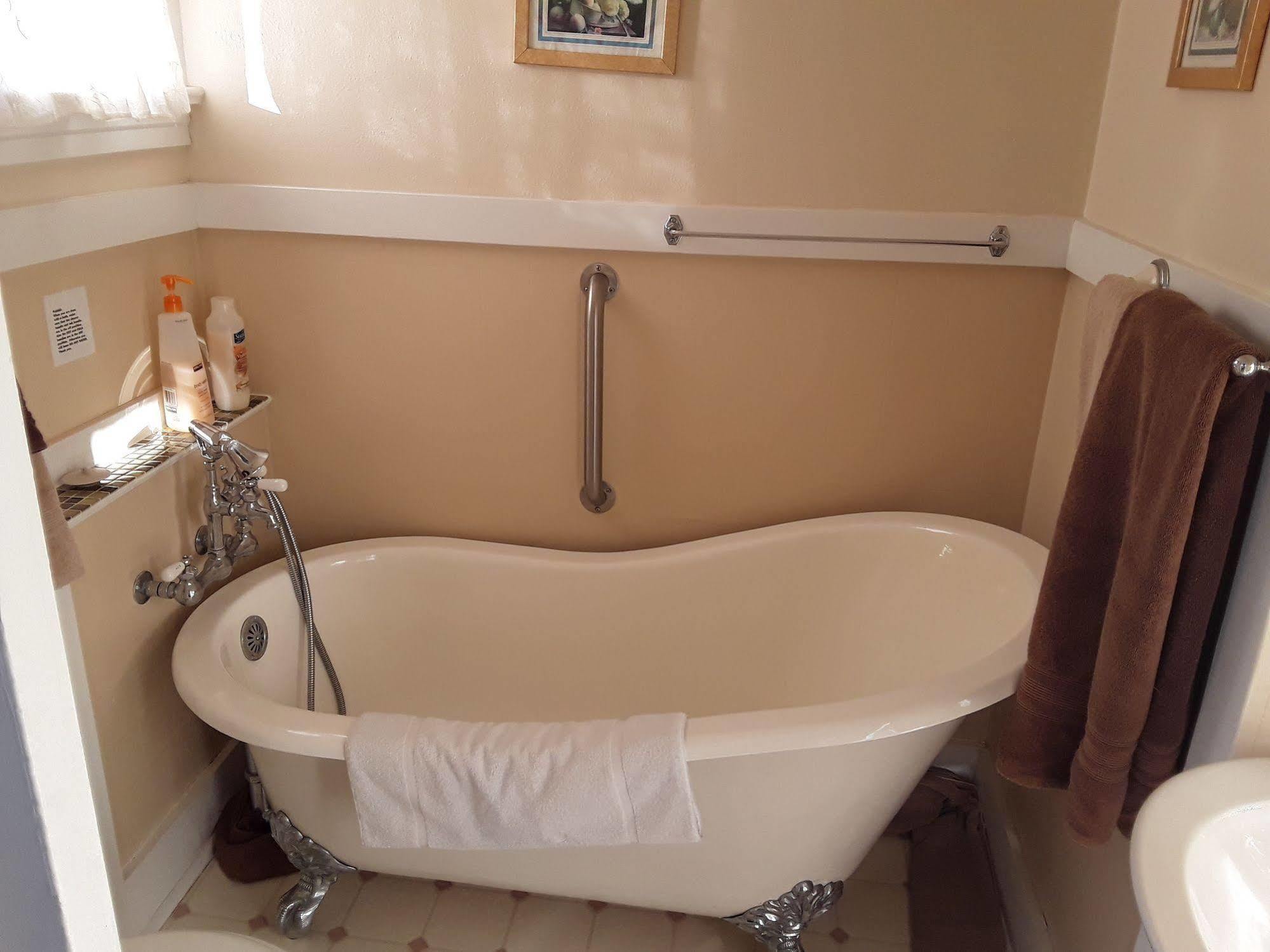 Rose River Inn B&B 阿斯托里亚 外观 照片